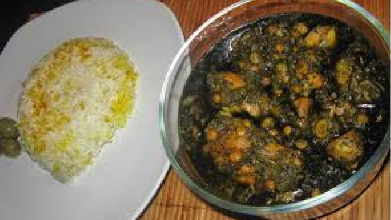 خورشت قرمه سبزی با مرغ