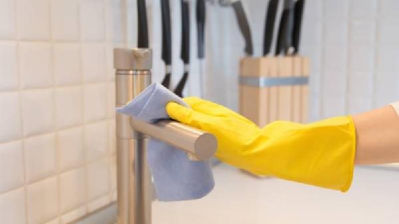 تمیز کردن سینک ظرفشویی