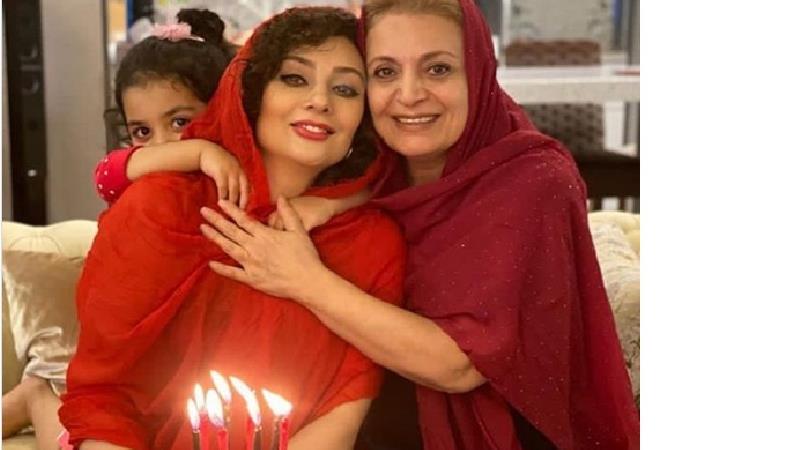 تولد یکتاناصر