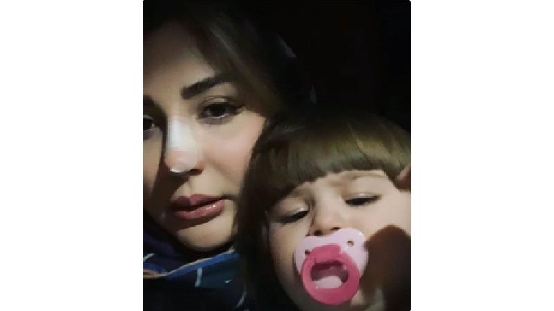 نیوشا ضیغمی و دخترش