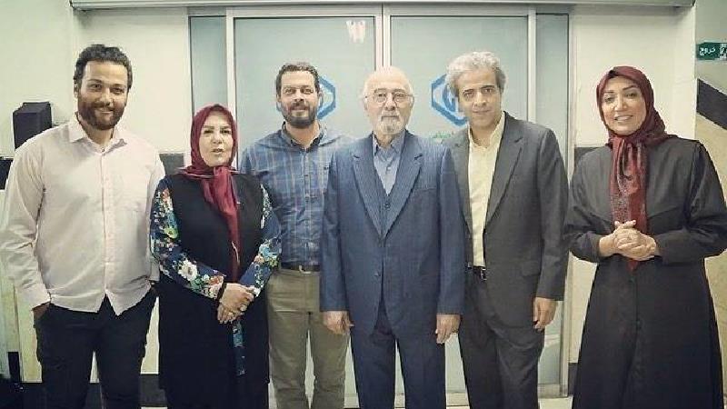 بازیگران سریال بیگانه ای با من است