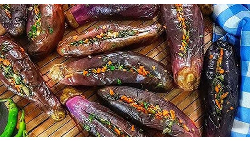 ترشی بادمجان شکم پر تبریزی