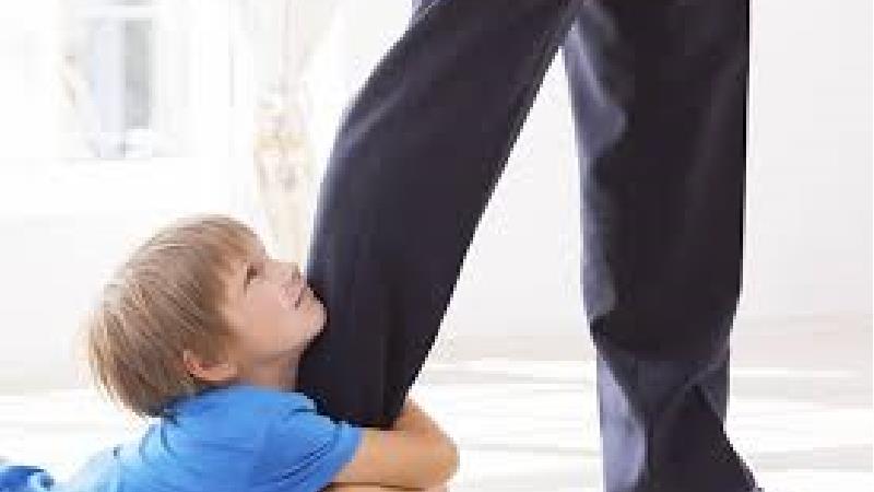 کودکان دارای شخصیت وابسته چه کسانی هستند