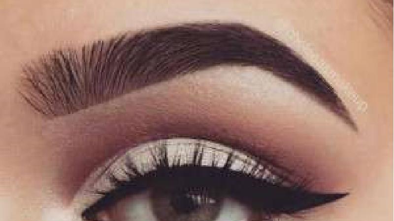 خط چشم گربه ای