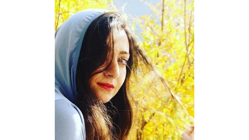 فرزانه سهیلی در نقش نگار در سریال با خانمان
