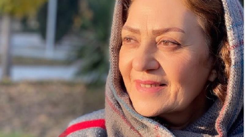 مادر الهام طهموری