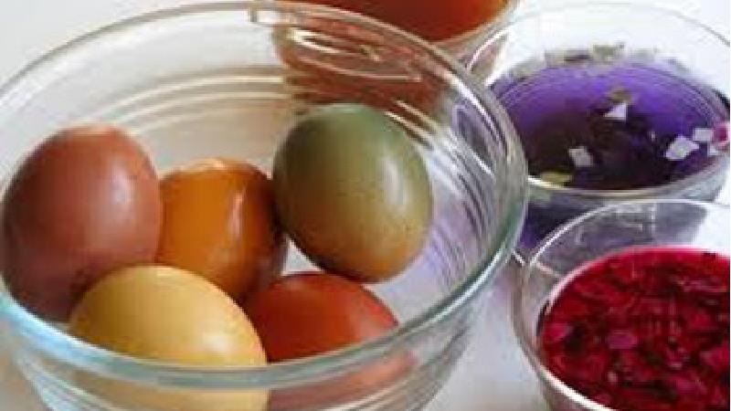 درست کردن تخم مرغ رنگی