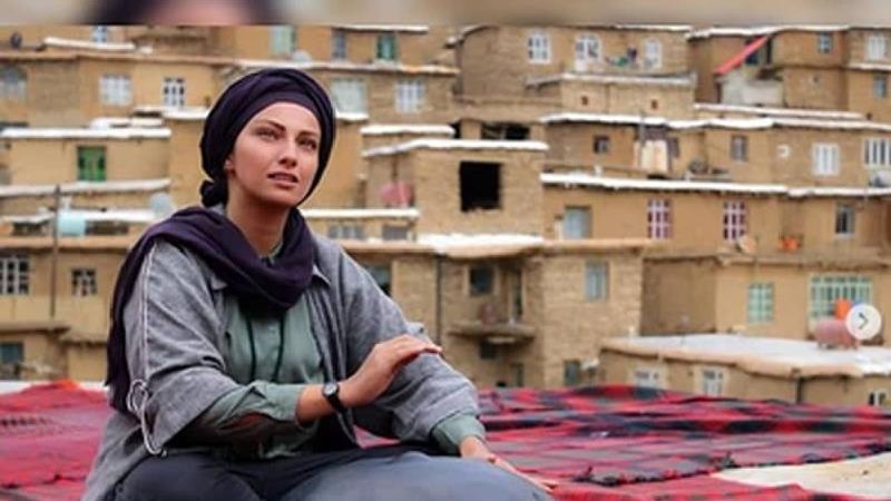 محیا دهقانی