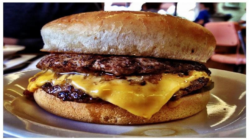 طرز تهیه همبرگر خانگی