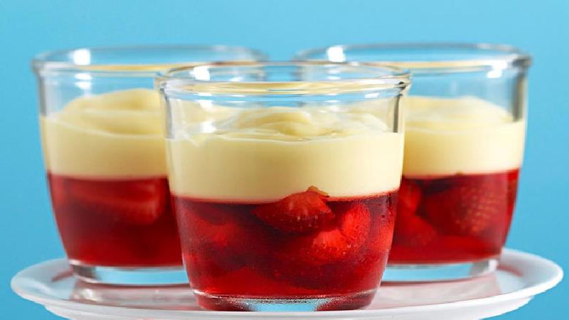 کاسترد با ژله میوه ای