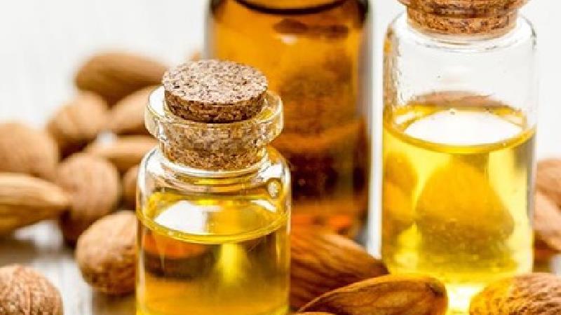 روغن بادام شیرین برای چی خوبه