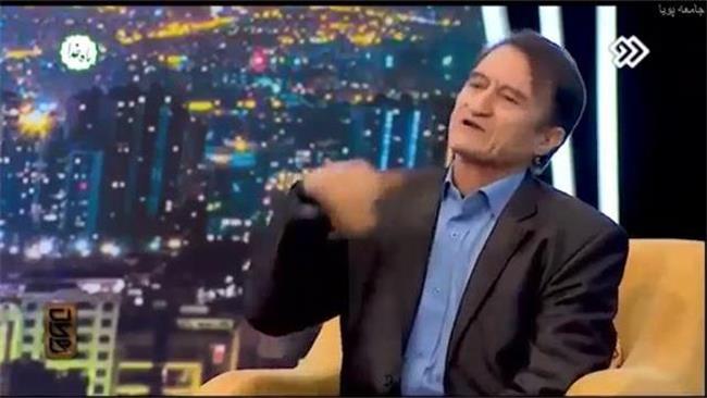 نوید محمد زاده و مرد افغانستانی مجسمه ساز