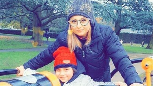 نگین عبدالهی بازیگر نقش سیما در سریال ترش و شیرین