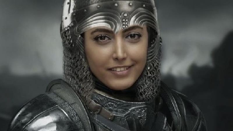 ساناز طاری بازیگر