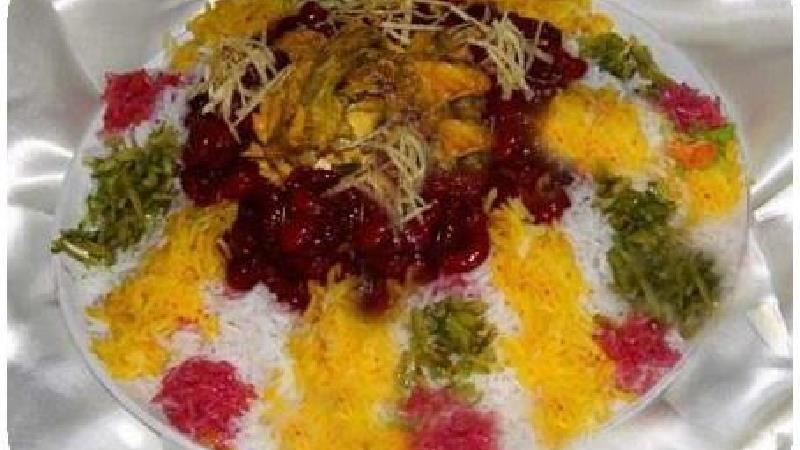 طرز تهیه آلبالو پلو با مرغ ریش ریش