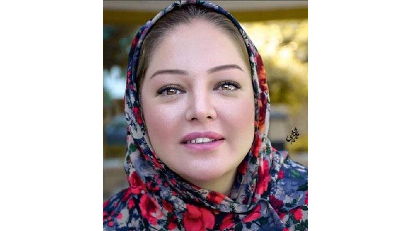 رزیتا غفاری بازیگر سریال کلبه ای در مه 