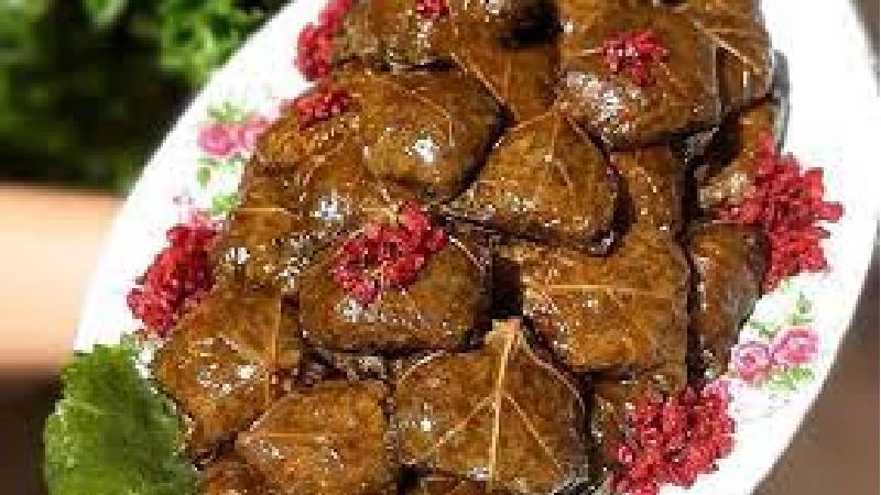 طرز تهیه دلمه برگ مو ملس و خوشمزه