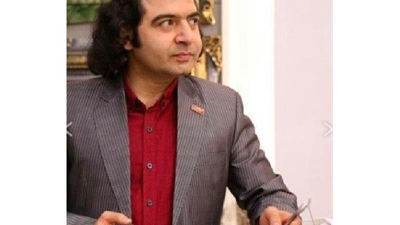 مهدی مخبری در سریال کلبه ای در مه 