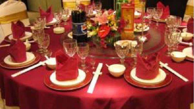 میز شام مهمانی 