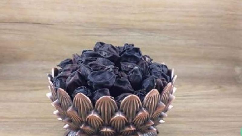 سه پستان چیست