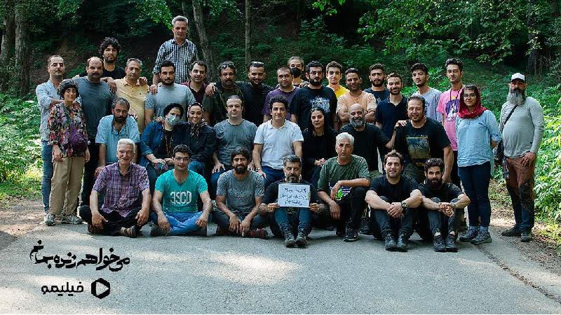 پشت صحنه می خواهم زنده بمانم