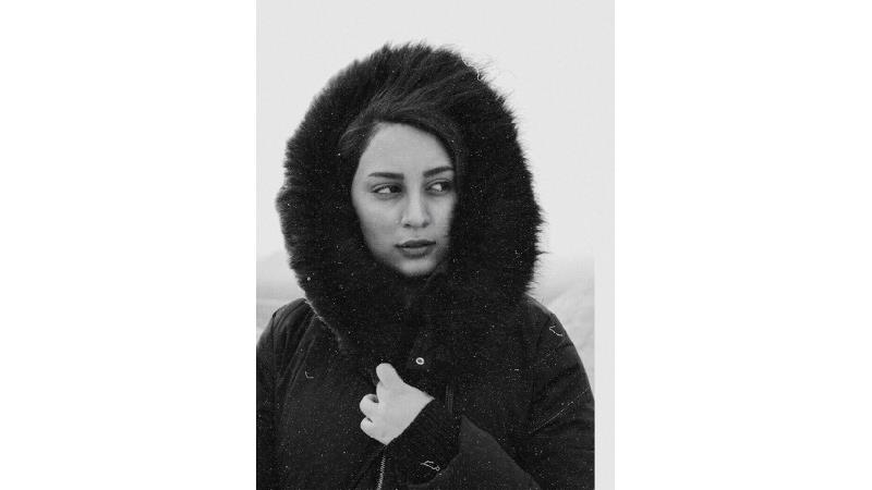 یاسمین خلدبرین بازیگر نقش یاسی در سریال زندگی زیباست