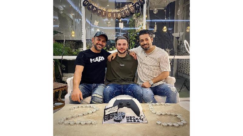 امین حیایی و پسرش