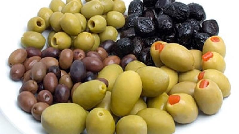 طرز تهیه زیتون شور