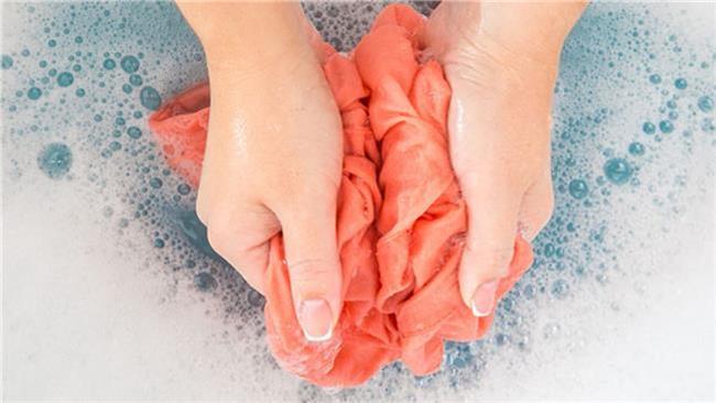 شستن لباس زیر زنان