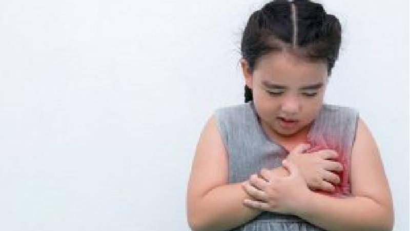 درد قفسه سینه در کودکان
