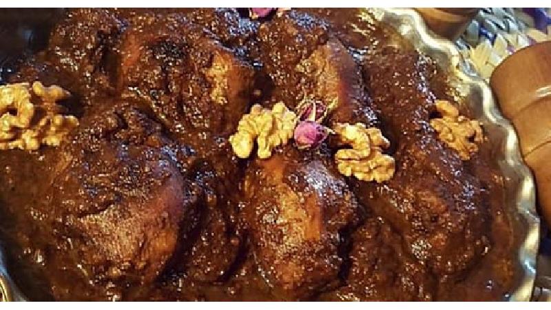 خورش فسنجان با مرغ