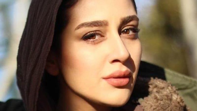 الناز در سریال بی همگان