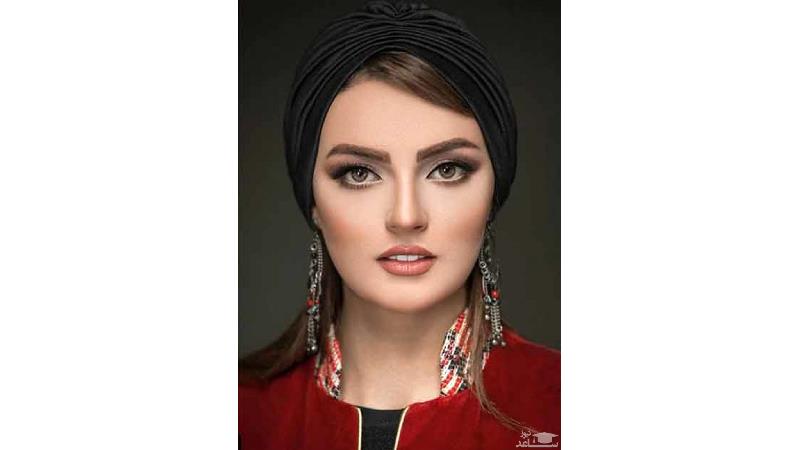 نیلوفر پارسا