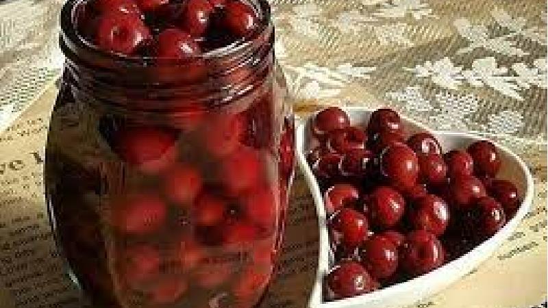 ترشی آلبالو