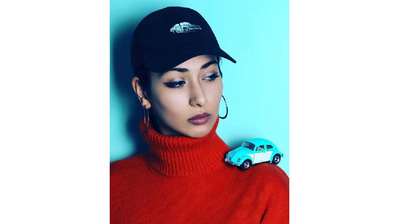 زهرا سزاوار